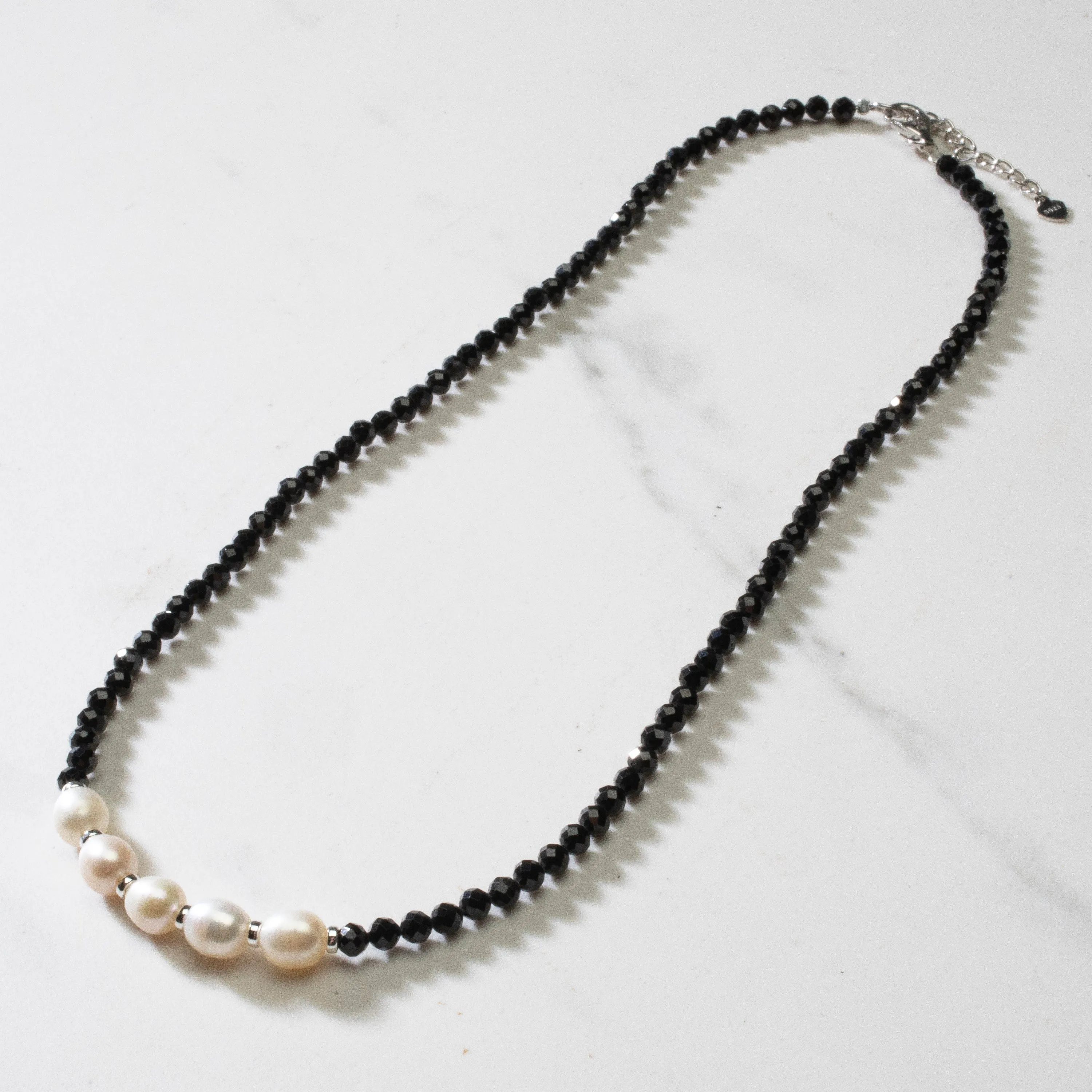 4mm Faceted Black Spinel Bead Necklace with 5 Pearls with 925 Silver Clasp