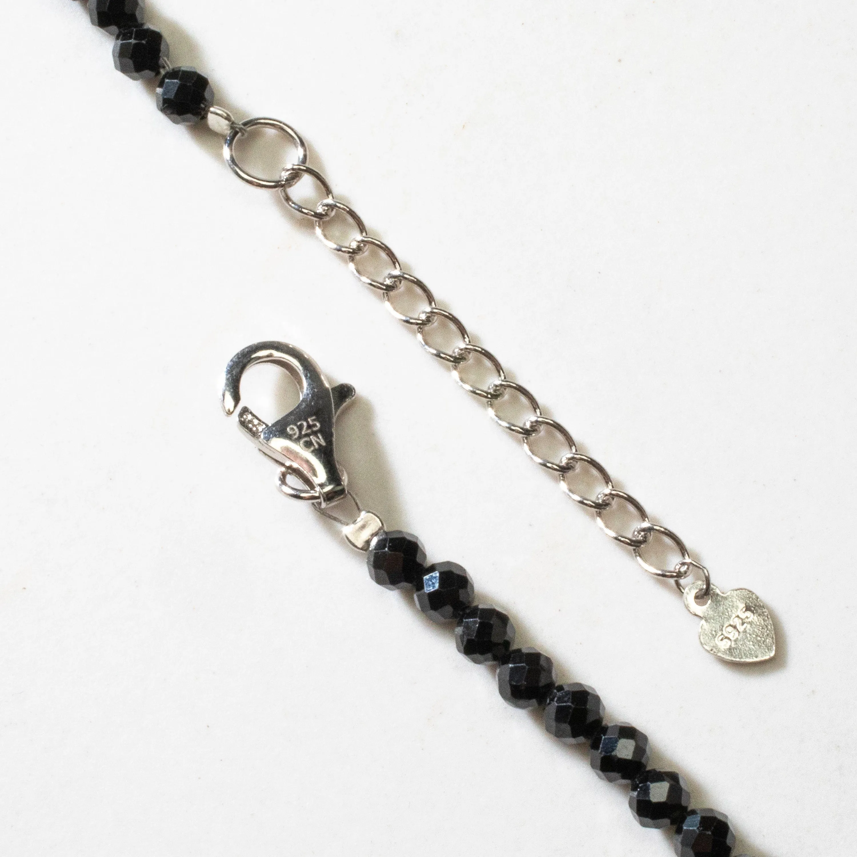 4mm Faceted Black Spinel Bead Necklace with 5 Pearls with 925 Silver Clasp