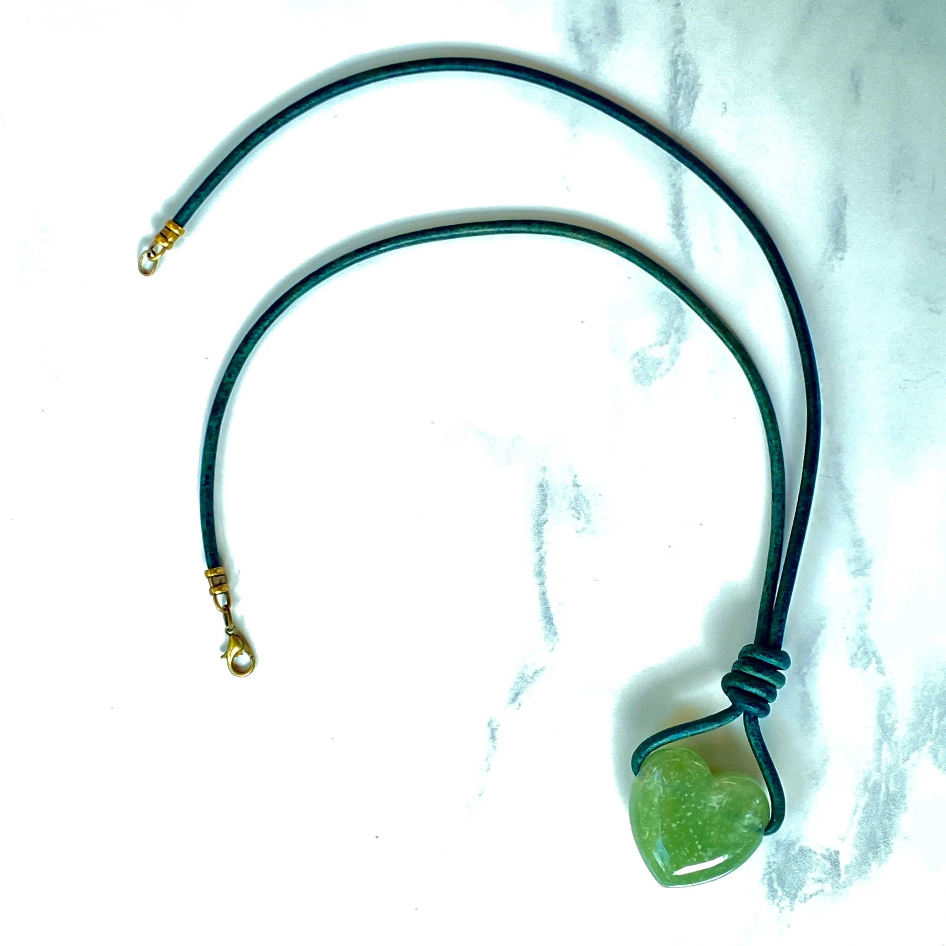 Aventurine Gemstone Heart on genuine Leather with Brass Clasp