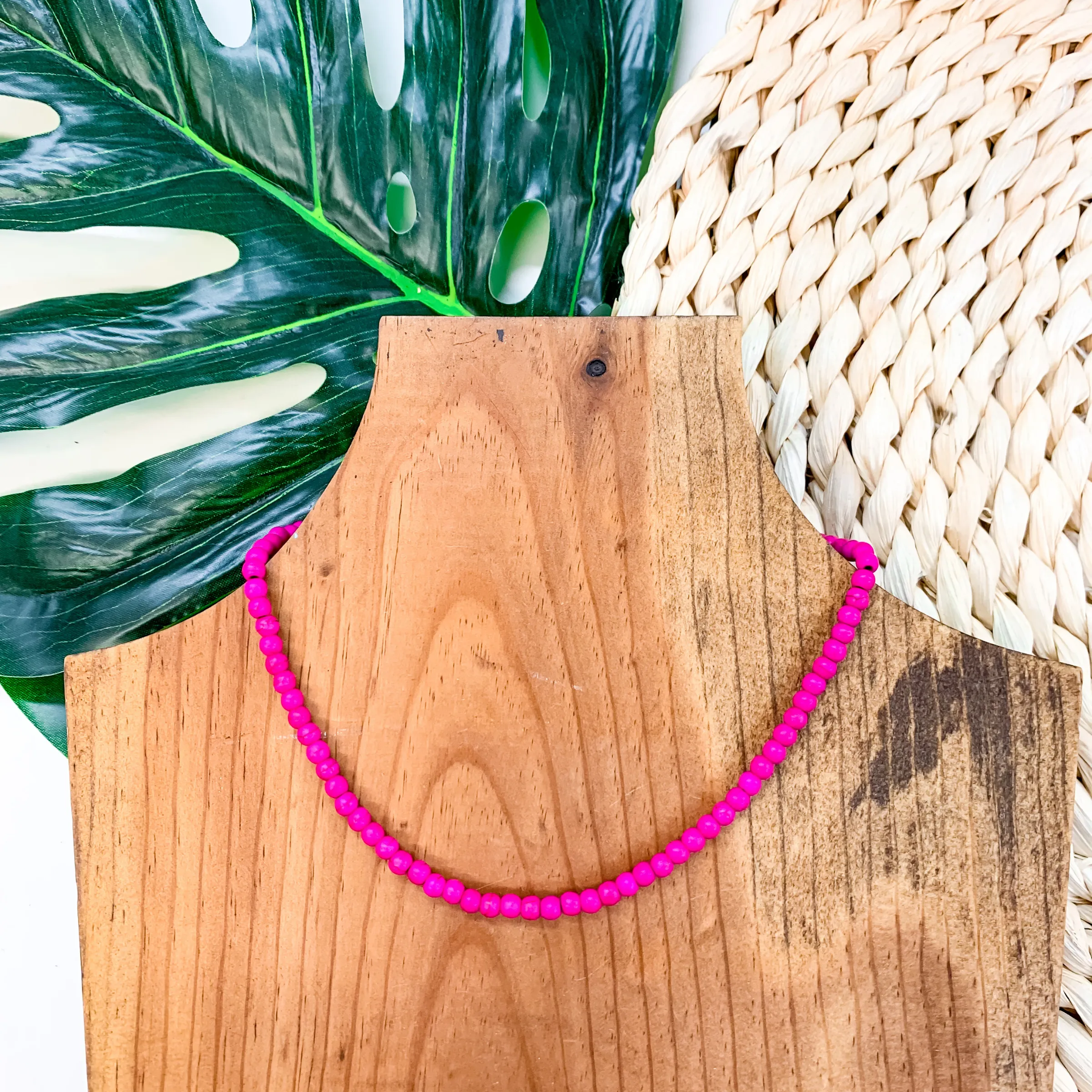 Beaded Choker Necklace In Pink