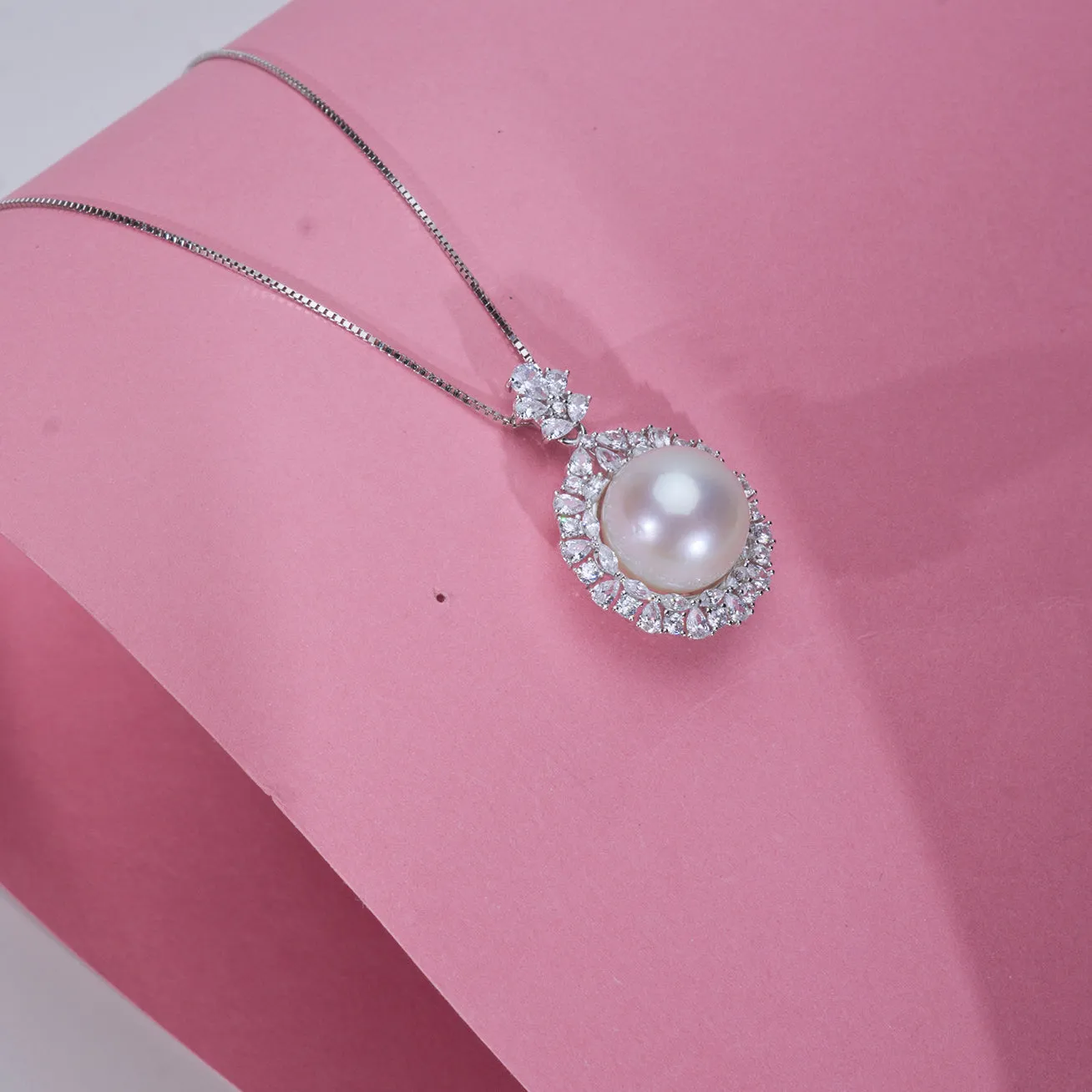 Elegant Edison Pearl Necklace WN00372