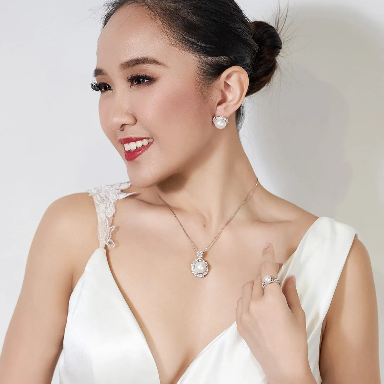 Elegant Edison Pearl Necklace WN00372