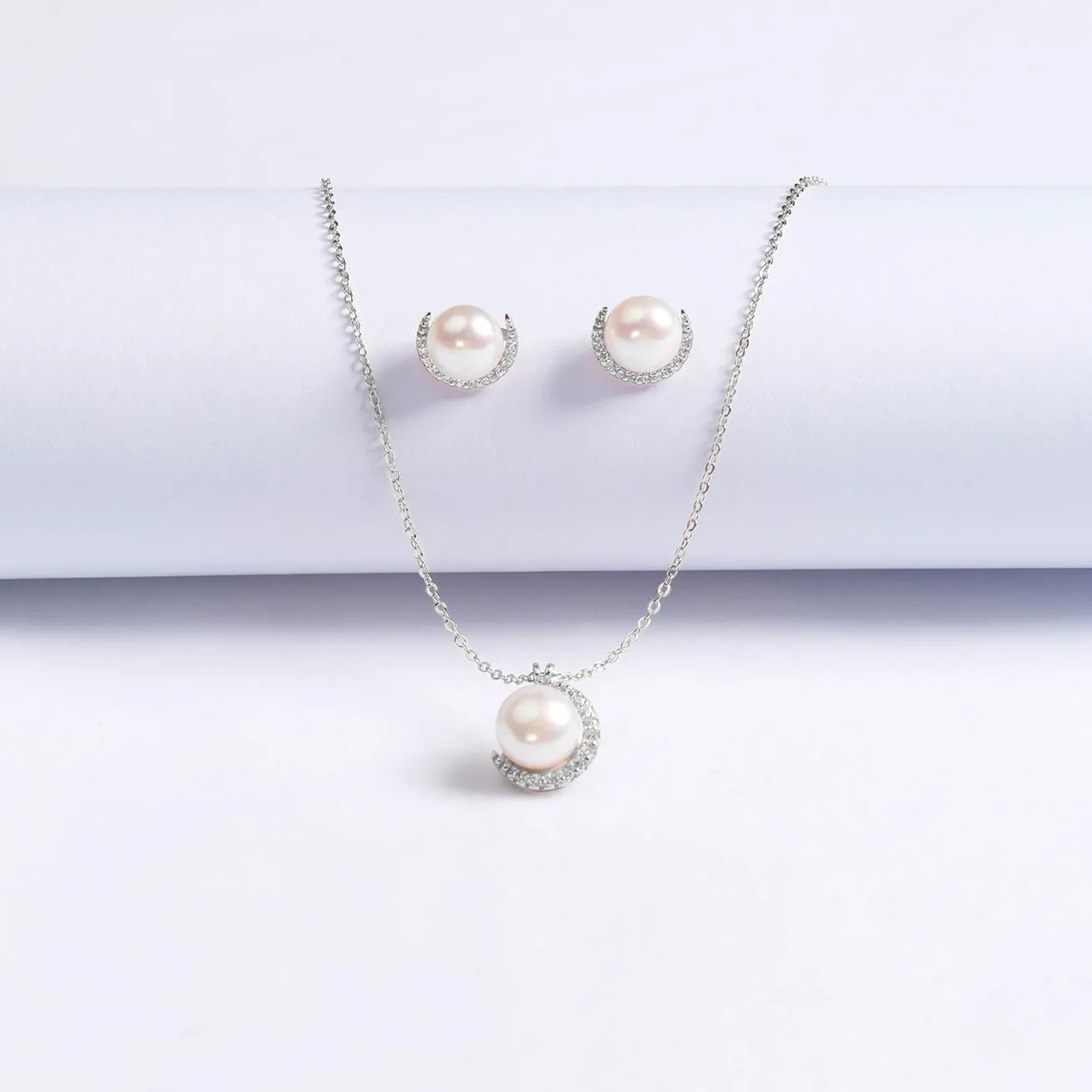 Elegant Freshwater Pearl Necklace WN00038