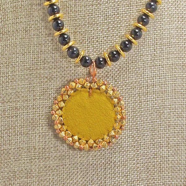 Nahir Beaded Brown Cameo Pendant Necklace