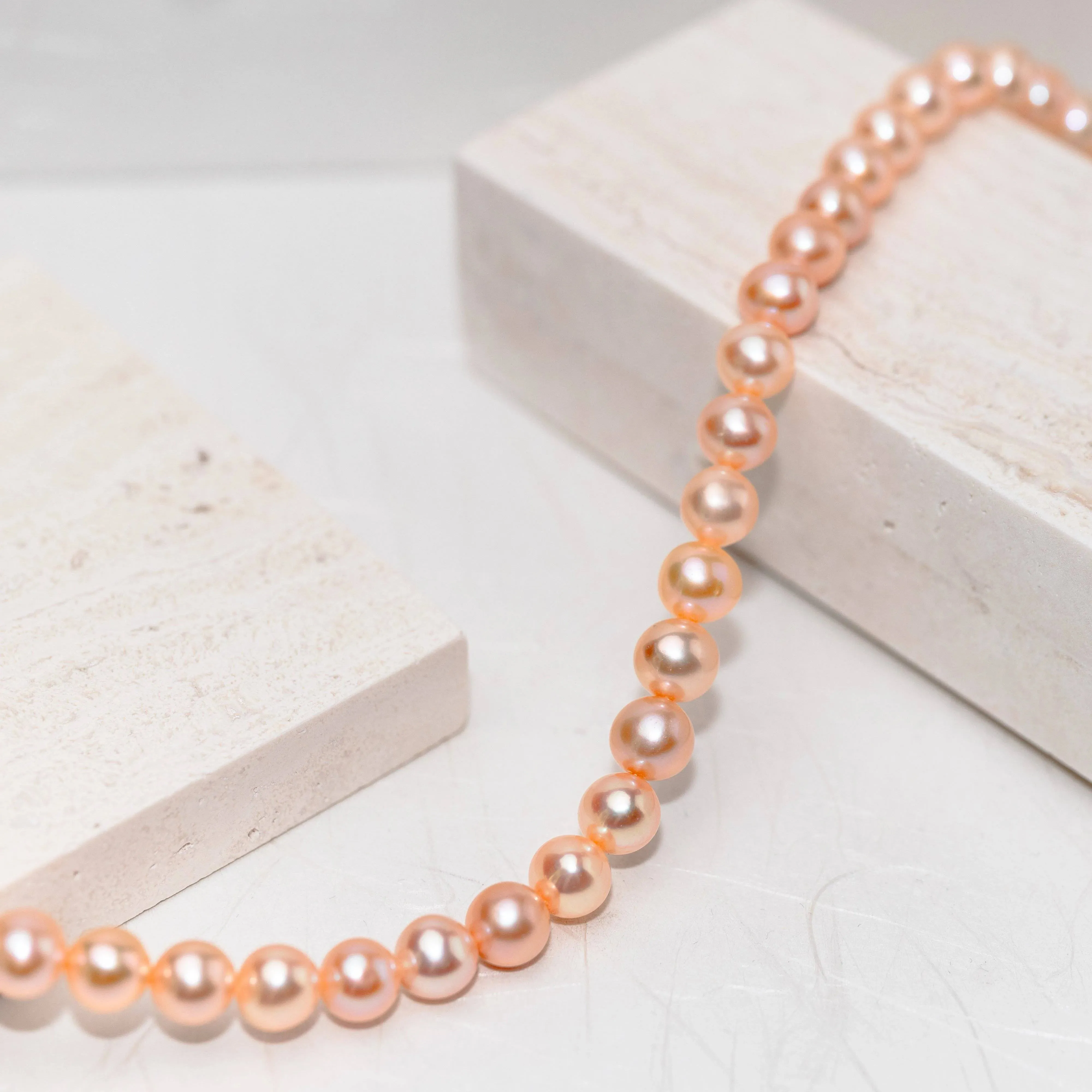 Top Lustre Pink Freshwater Pearl Necklace WN00496