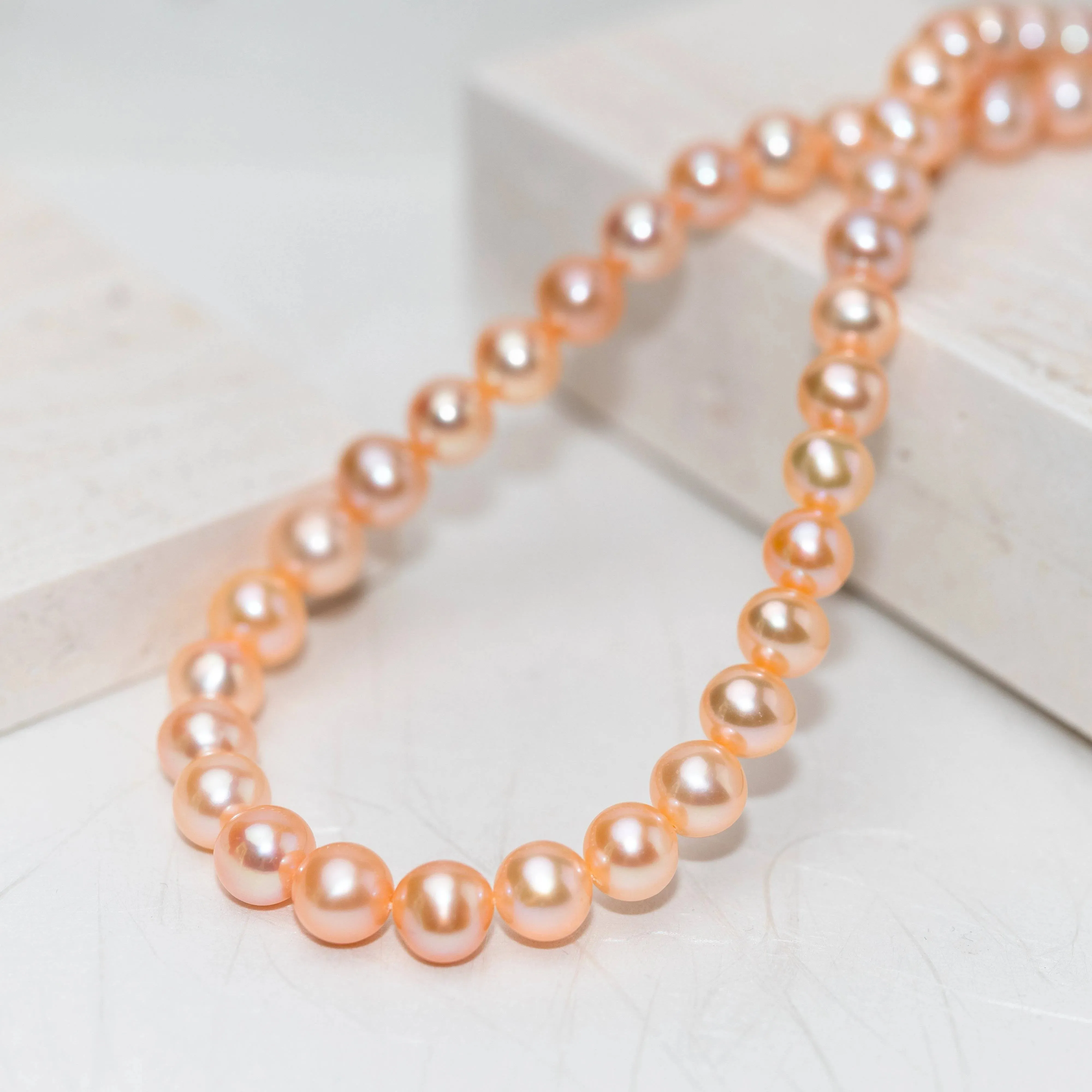 Top Lustre Pink Freshwater Pearl Necklace WN00496